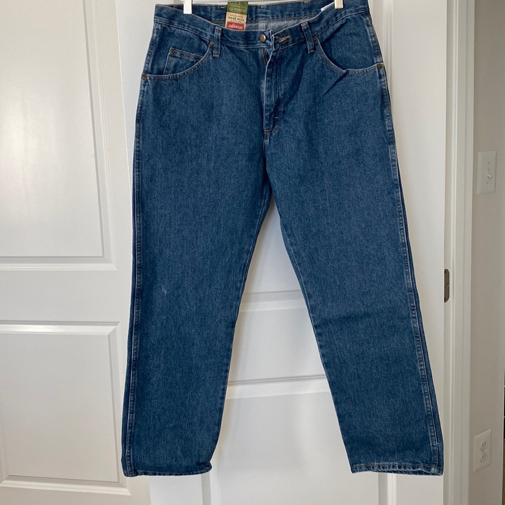 NEW WITH TAGS Men’s Wrangler Jeans